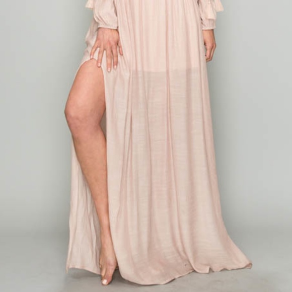 Long Sleeve Aakaa Maxi Dress NWT - Picture 6 of 6